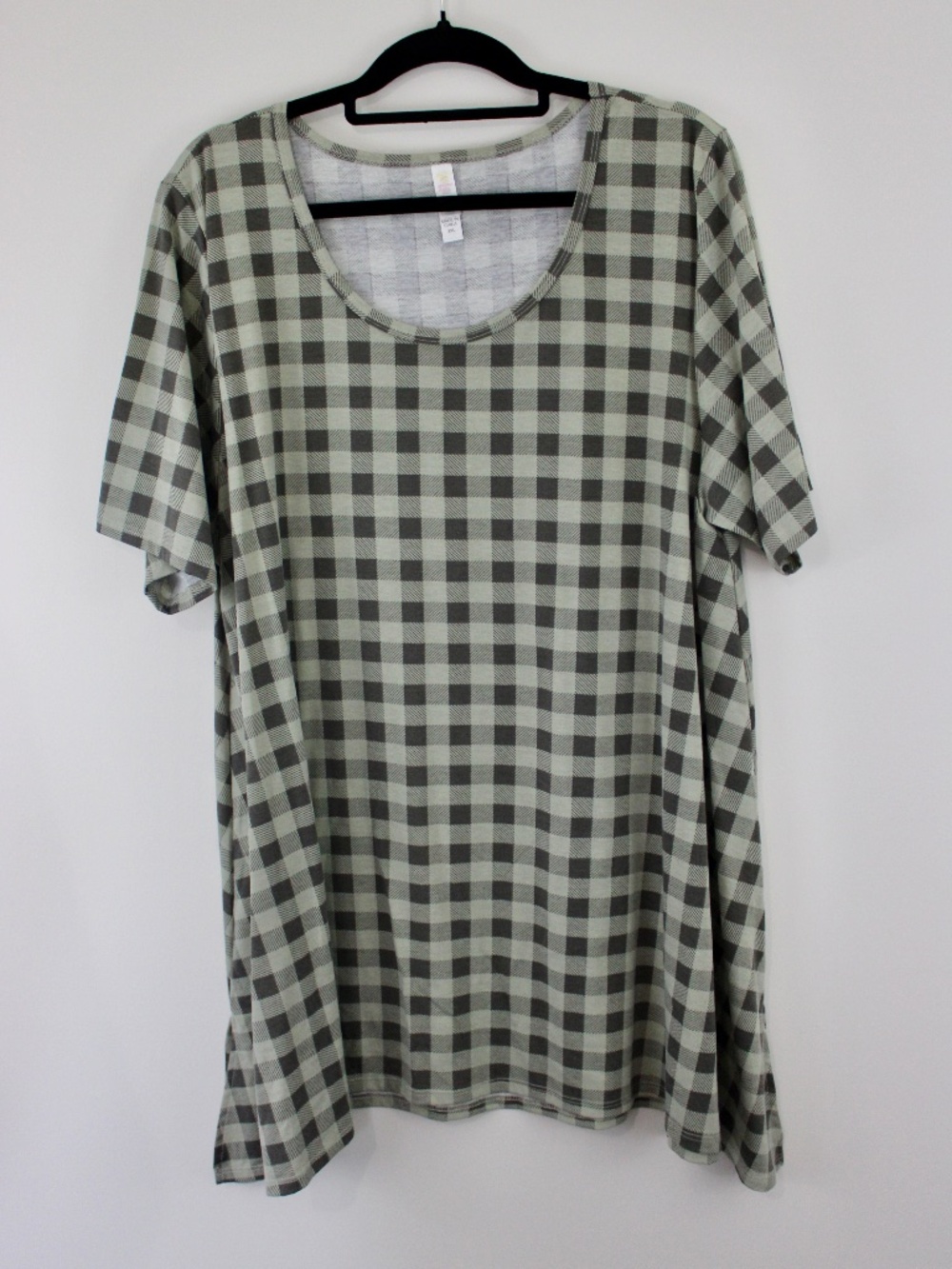 LuLaRoe Classic T Sage & Charcoal Buffalo Check Tee 3XL
